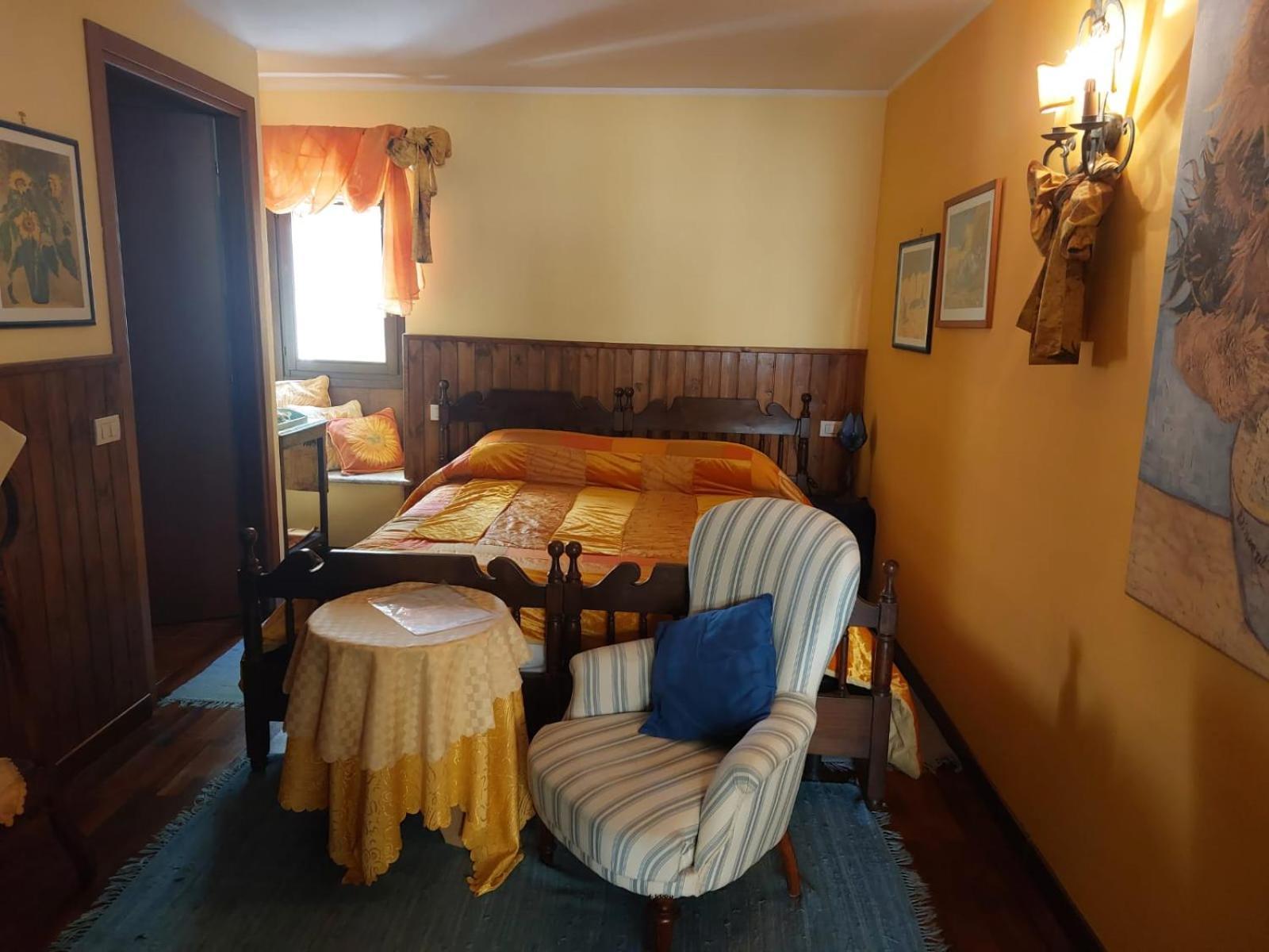 Una Franca Camere Di Charme Biella Buitenkant foto