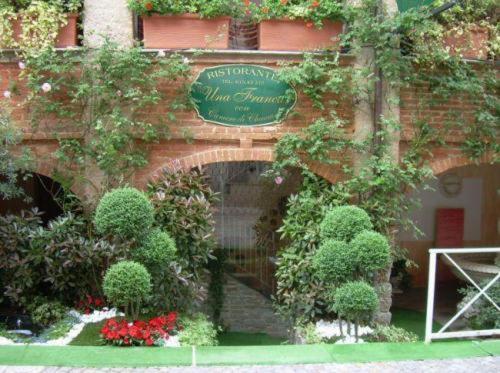 Una Franca Camere Di Charme Biella Buitenkant foto