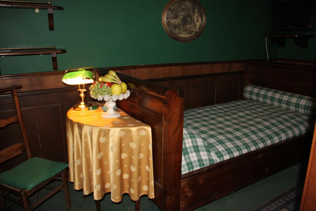 Una Franca Camere Di Charme Biella Buitenkant foto